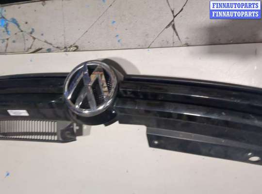 Решетка радиатора VG2530132 на Volkswagen Golf 6 2009-2012