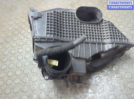 Корпус воздушного фильтра RN1575850 на Renault Clio 2012-2016