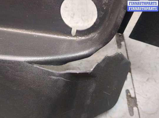 купить Жабо под дворники (дождевик) на Volkswagen Golf Plus