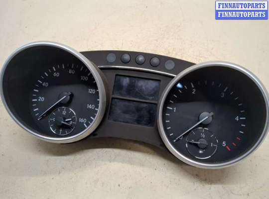 Щиток приборов (приборная панель) MB1456184 на Mercedes GL X164 2006-2012