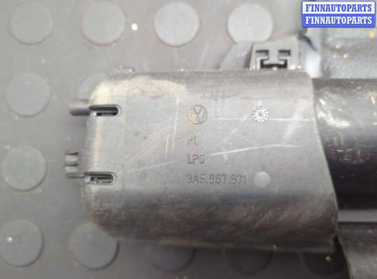 купить Шторка багажника на Volkswagen Passat 7 2010-2015 Европа