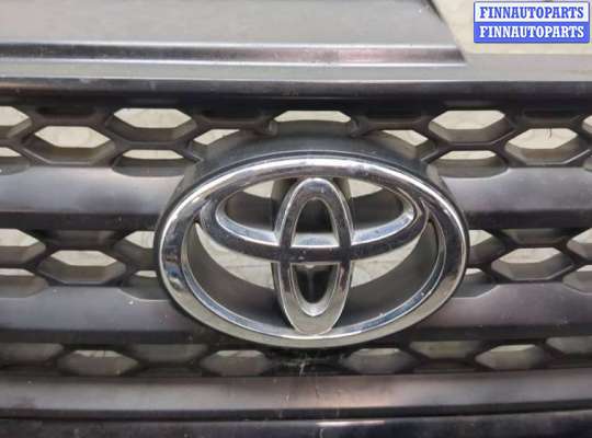 купить Решетка радиатора на Toyota RAV 4 2000-2005