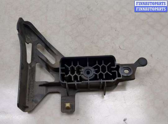 купить Кронштейн подрамника на Porsche Cayenne 2010-2018