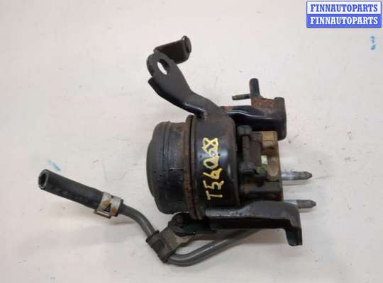 купить Подушка крепления двигателя на Toyota Corolla Verso 2004-2009