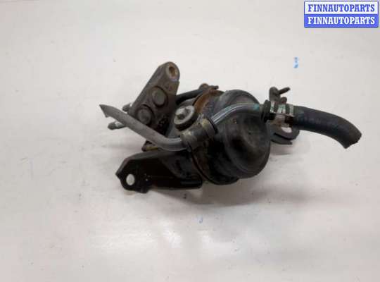 купить Подушка крепления двигателя на Toyota Corolla Verso 2004-2009