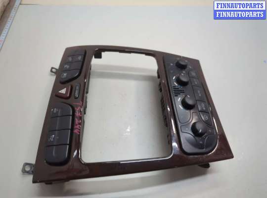 Переключатель отопителя (печки) MB1720391 на Mercedes C W203 2000-2008