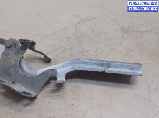 купить Петля капота на Nissan Juke 2010-2019