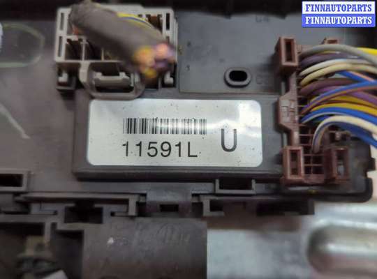 купить Блок предохранителей на Toyota Solara 2003-2009