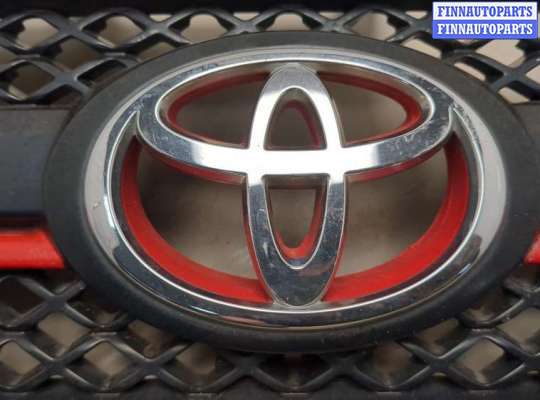 купить Решетка радиатора на Toyota RAV 4 2000-2005