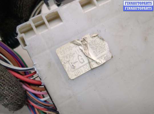 купить Блок предохранителей на Toyota Highlander 1 2001-2007