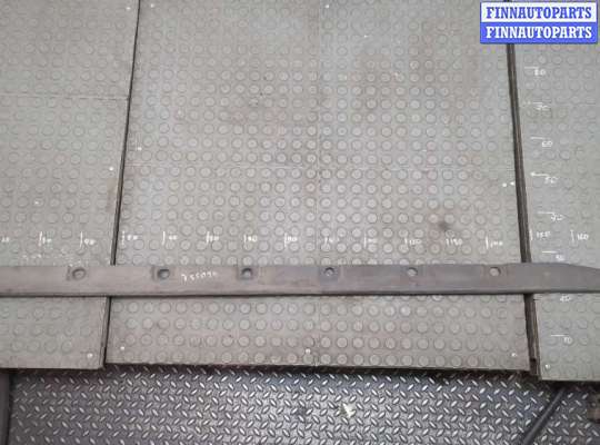 купить Накладка на порог на Toyota Corolla E12 2001-2006