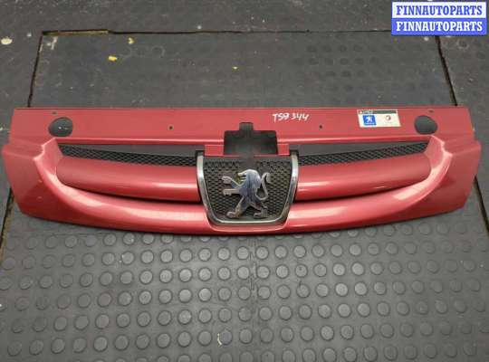 Решетка радиатора PG1206368 на Peugeot Partner 2002-2008