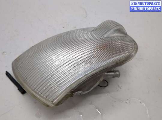 Поворотник передний на Volkswagen Transporter T4