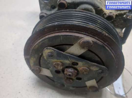 Компрессор кондиционера на Peugeot 206