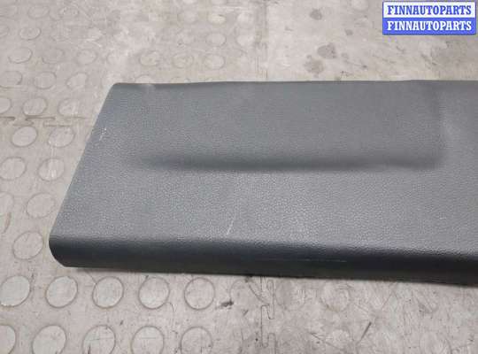 купить Обшивка центральной стойки на Chevrolet Trax 2016-2022