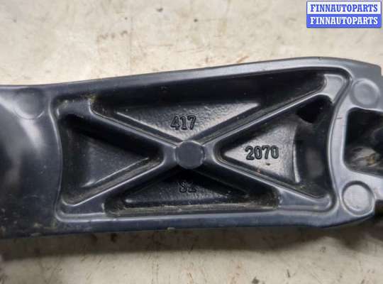 купить Щеткодержатель на Toyota Venza 2008-2017