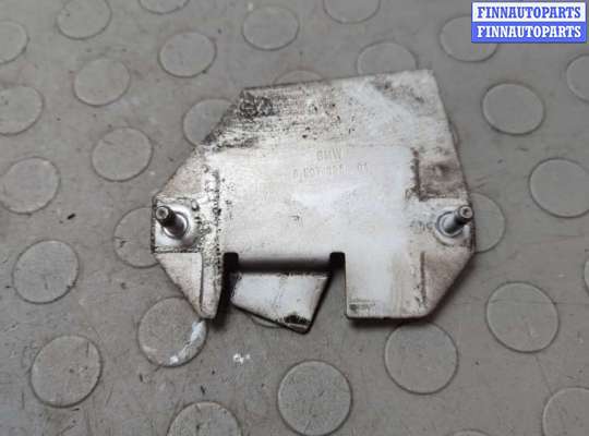 купить Кронштейн (лапа крепления) на BMW 3 E90, E91, E92, E93 2005-2012