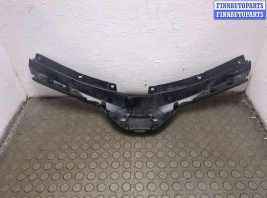 купить Решетка радиатора на Toyota RAV 4 2012-2019