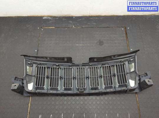 Решетка радиатора на Jeep Grand Cherokee IV (WK2)