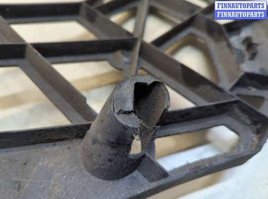 купить Кронштейн бампера на Peugeot 308 2013-2021