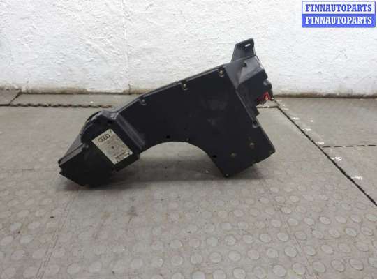 Сабвуфер AU1753836 на Audi A6 (C5) 1997-2005