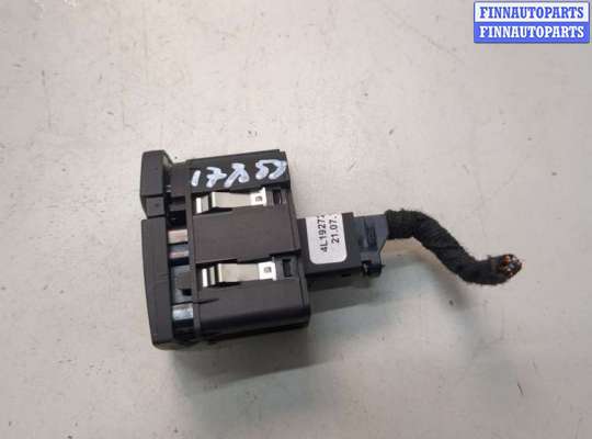 купить Кнопка управления люком на Audi A6 (C6) 2004-2011