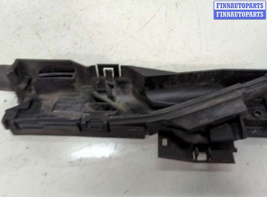 купить Кронштейн радиатора на BMW X3 E83 2003-2010