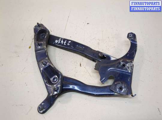 Петля капота на Mercedes-Benz C (W202)