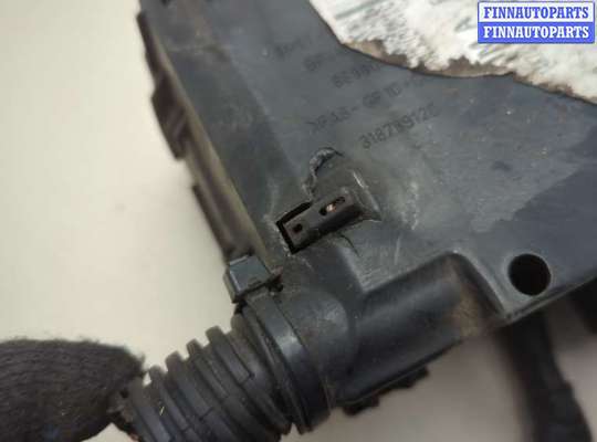 купить Блок предохранителей на Ford C-Max 2002-2010