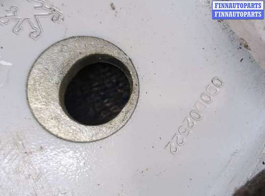 купить Петля двери на Peugeot Partner 2018-2024