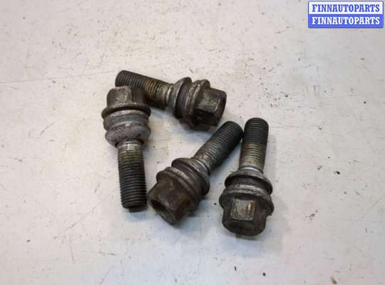 Болт колесный AU1621549 на Audi Q7 2005-2015