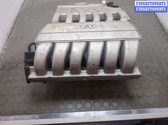 купить Коллектор впускной на Volkswagen Touareg 2007-2010