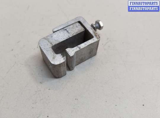 купить Кронштейн (лапа крепления) на Volkswagen Amarok 2010-2025