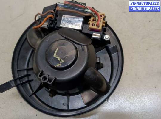 Мотор отопителя на Volkswagen Passat CC (357)
