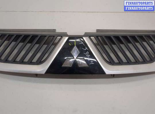 купить Решетка радиатора на Mitsubishi Outlander XL 2006-2012