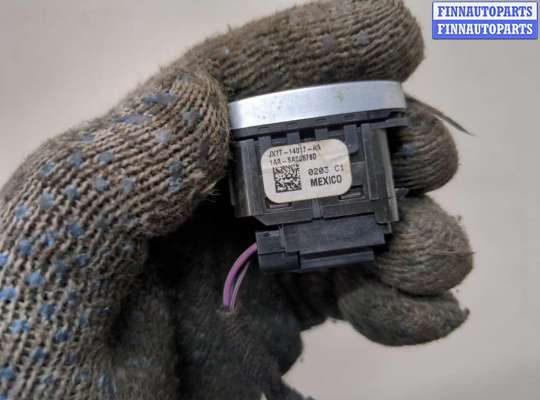 купить Кнопка открывания замков дверей на Ford Escape 2012-2015