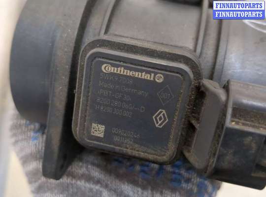 Датчик расхода воздуха (ДМРВ) на Nissan Qashqai I (J10)