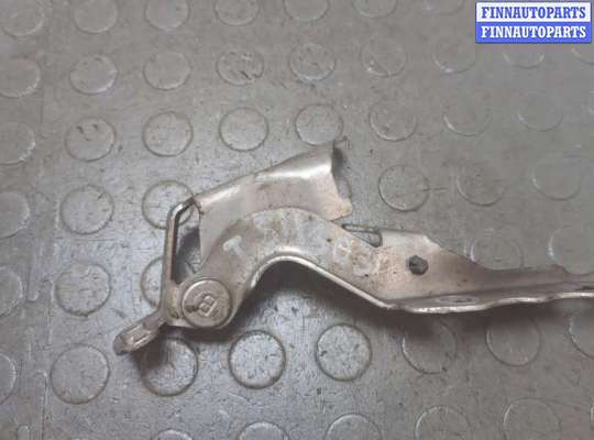 купить Петля капота на Toyota Corolla E12 2001-2006