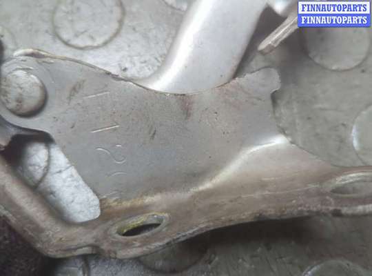 купить Петля капота на Toyota Corolla E12 2001-2006