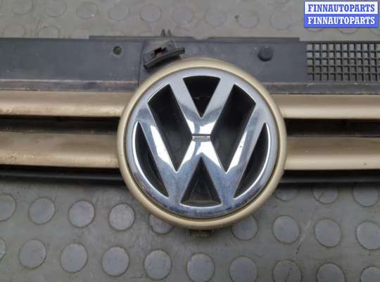 купить Решетка радиатора на Volkswagen Golf 4 1997-2006