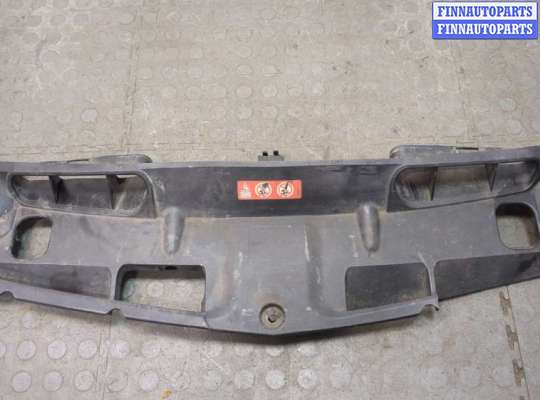 Купить Накладка замка капота на Mercedes C W204 2006-2015 Накладка замка капота MB1595772 на Mercedes C W204 2006-2015