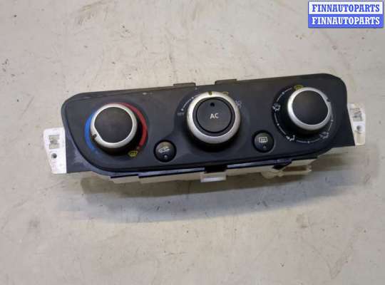 Переключатель отопителя (печки) RN1428685 на Renault Megane 3 2009-2016