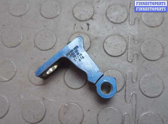 купить Петля двери на Volkswagen Jetta 6 2010-2018