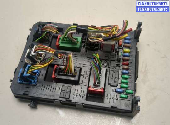 Блок управления BSI (Блок предохранителей) PG1225512 на Peugeot Partner 2015-2018