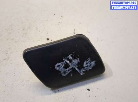 Решетка (заглушка) бампера на Volkswagen Golf IV (1J)