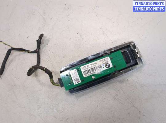 Фонарь салона (плафон) на BMW X5 (F15)