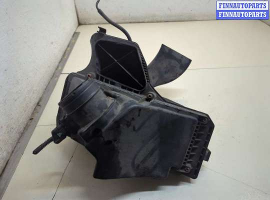 Корпус воздушного фильтра AU1723998 на Audi A4 (B8) 2007-2015
