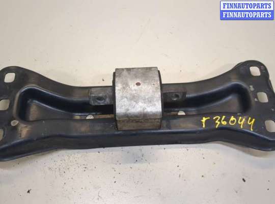 Подушка крепления КПП MB1542659 на Mercedes C W204 2006-2015