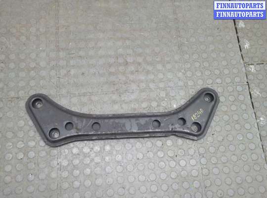 купить Кронштейн подрамника на Ford Escape 2007-2012