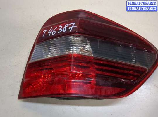 Фонарь задний на Mercedes-Benz ML (W164)